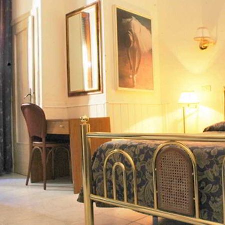 Hôtel Cappello à Lecce Extérieur photo